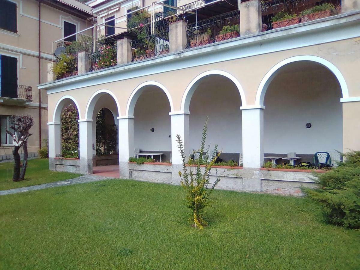 Lorenzo Apartment Levanto Exteriör bild